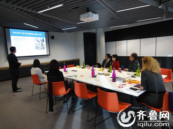 6.FH手机入口与澳大利亚迪肯大学友好会谈